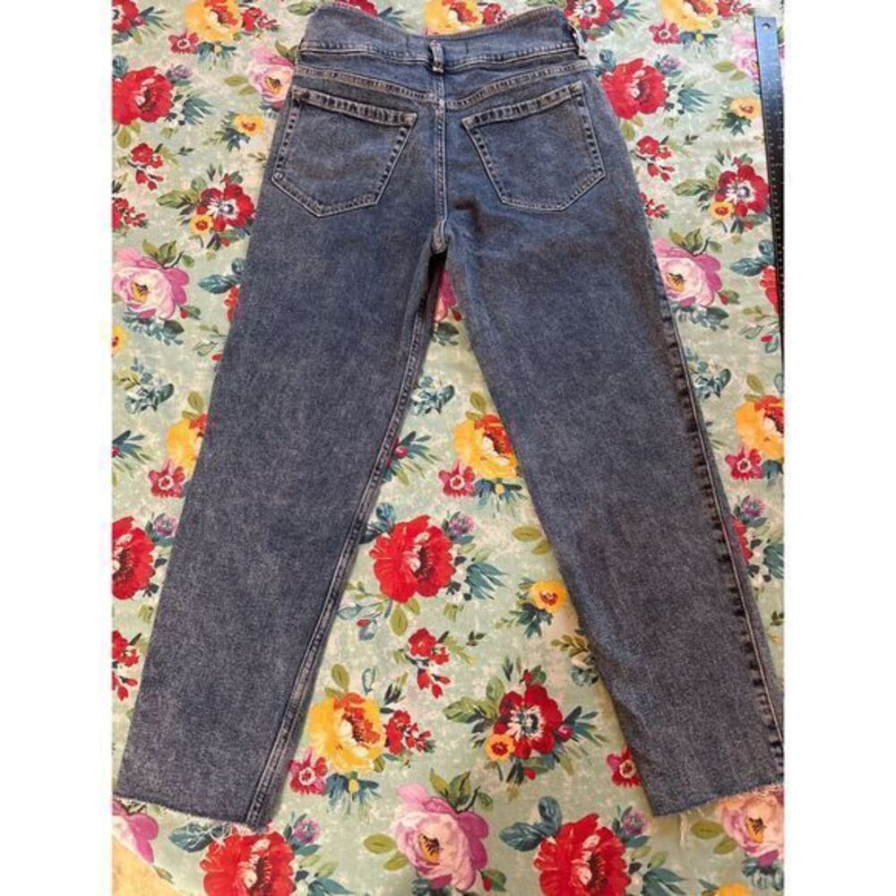 Hollister womens high rise mom jeans size 7R - Picture 2 of 3